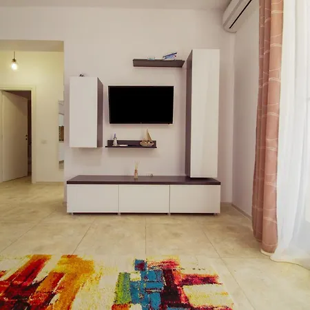 Happy Mamaia Apartment
