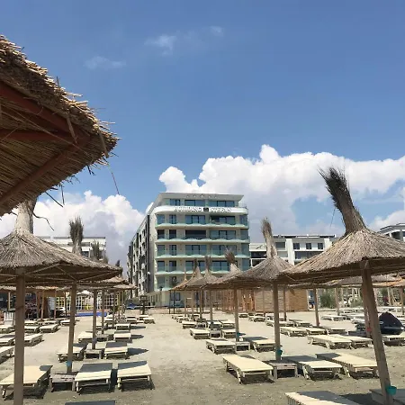 Happy Mamaia *