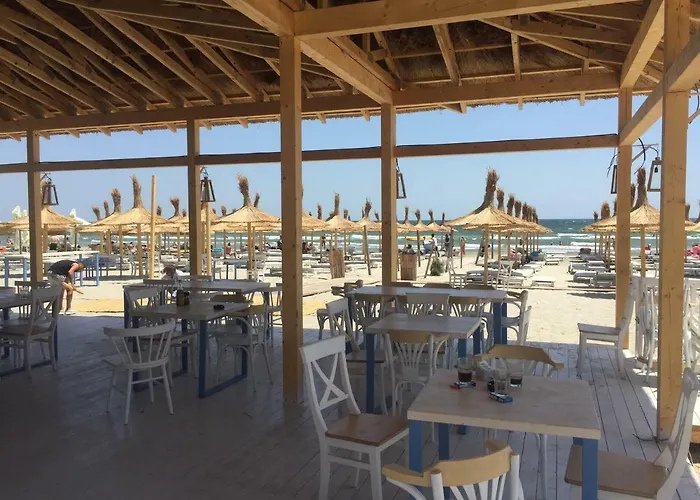 アパート Happy Mamaia ナボダリ